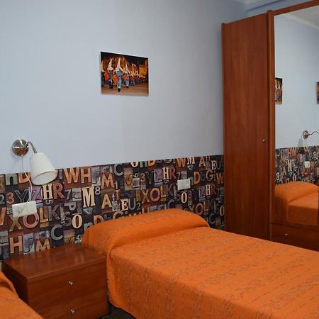 Casa Rural Natalia Valmuel Bagian luar foto